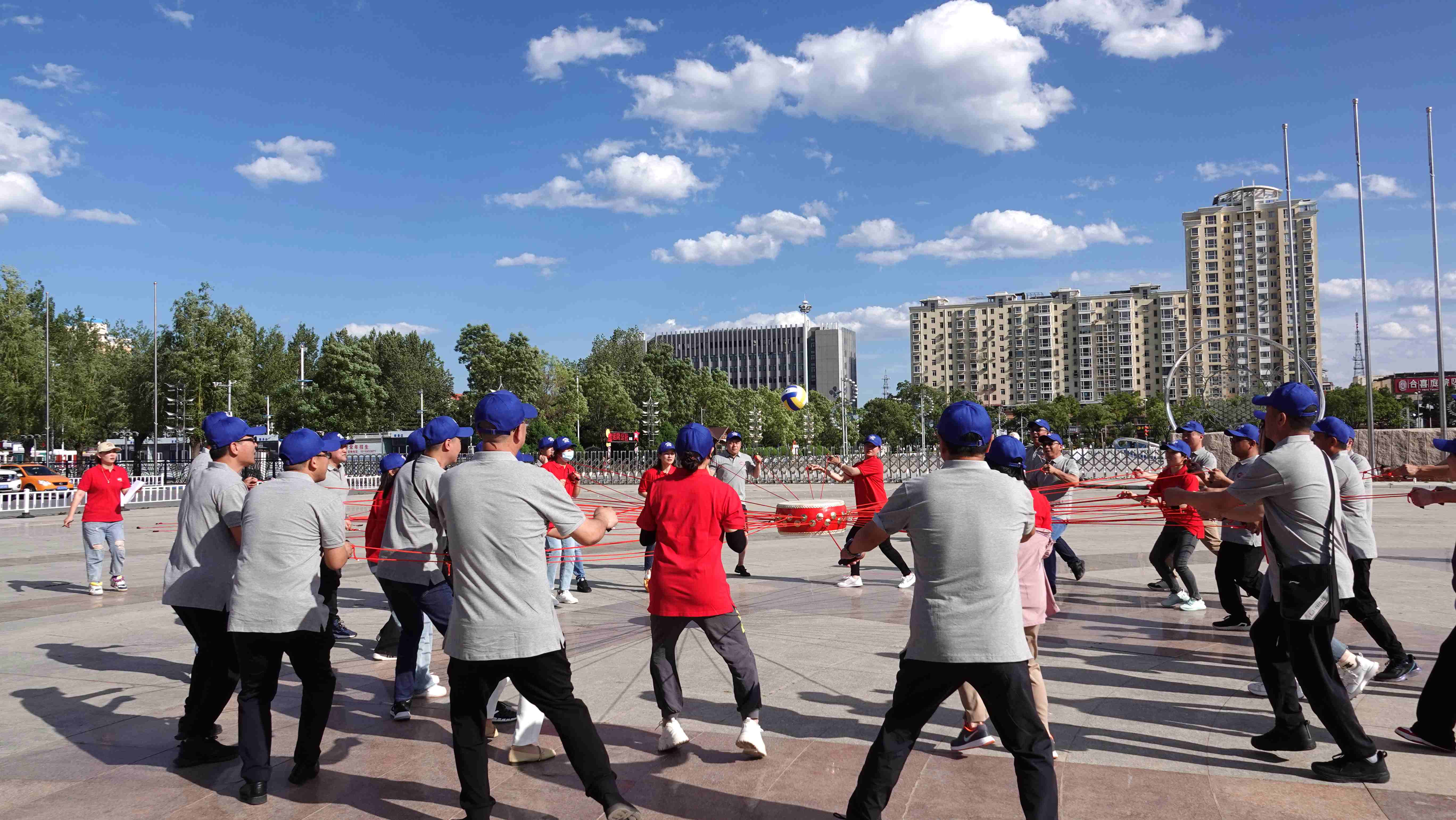 一组比赛_小.jpg